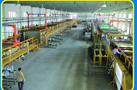 Ligne de fabrication de galvanoplastie AC220V capable d'obtenir une grande uniformité de galvanoplastie