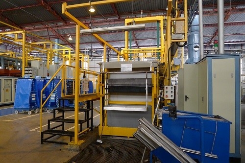 Ligne de placage automatisée avancée pour le placage électronique avec une précision de placage allant jusqu'à 0,02 mm